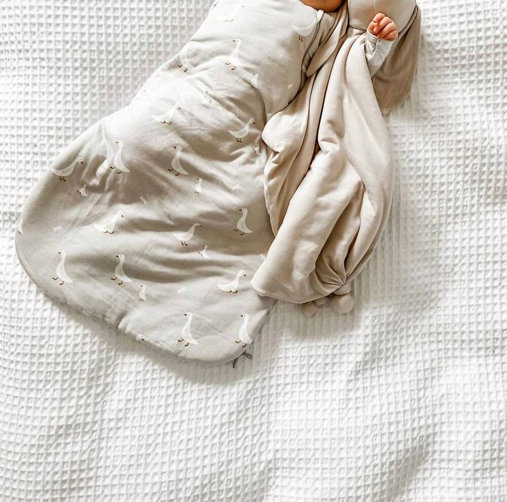 NEW GUNAMUNA kid's soft sleep sack in goose